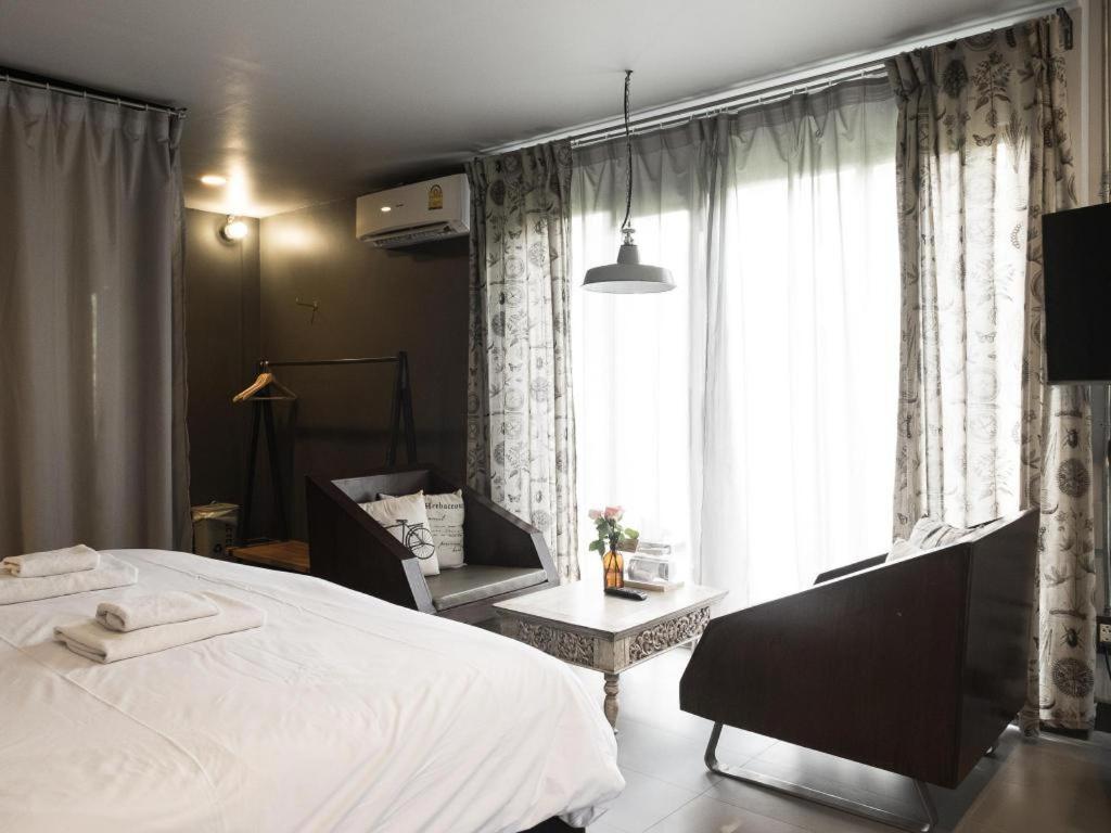 Pyur Otel Chiang Mai Luaran gambar